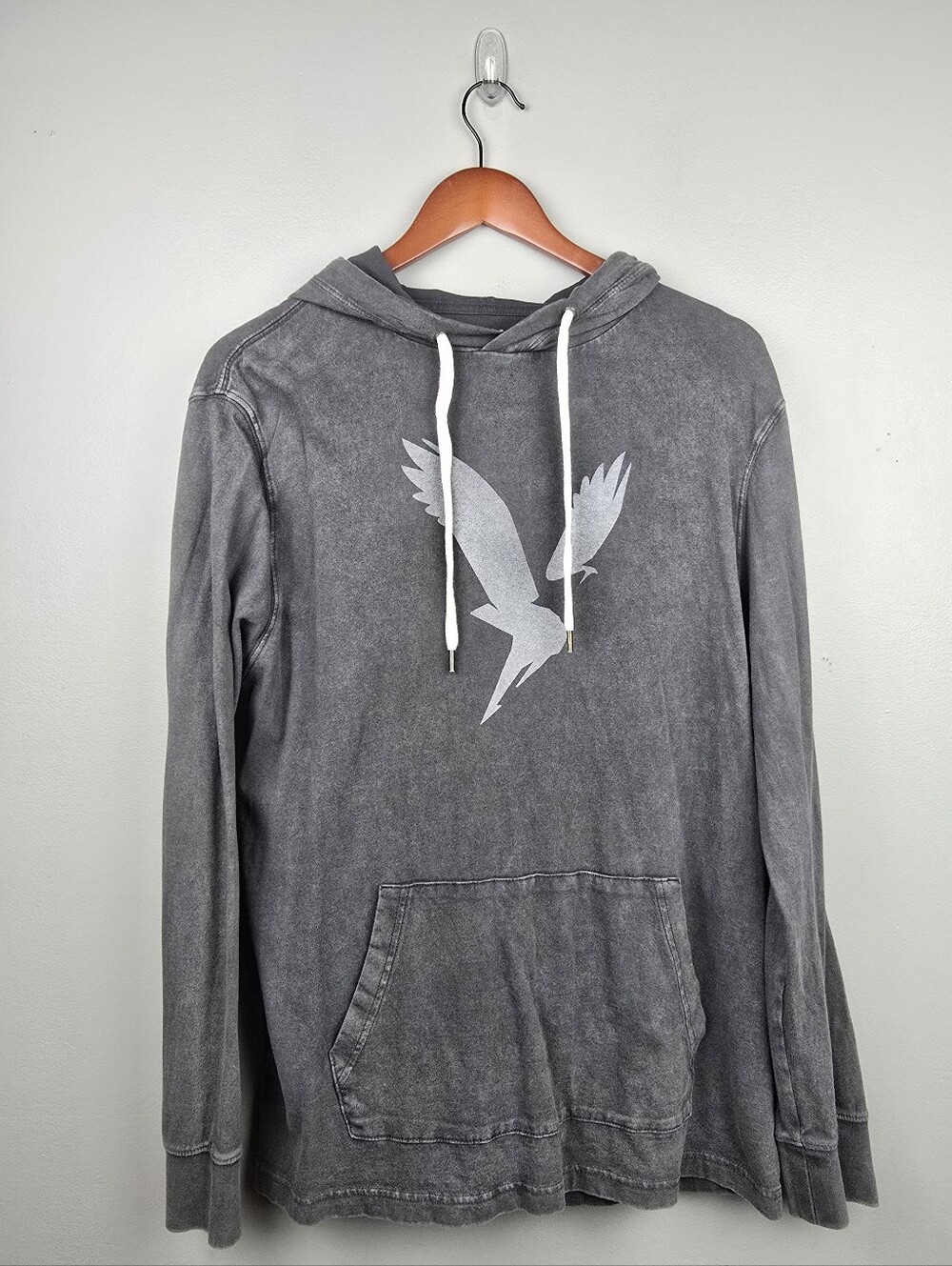 American Eagle Super Soft Washed Black Eagle Graphic Pullover Hoodie Mens Size M